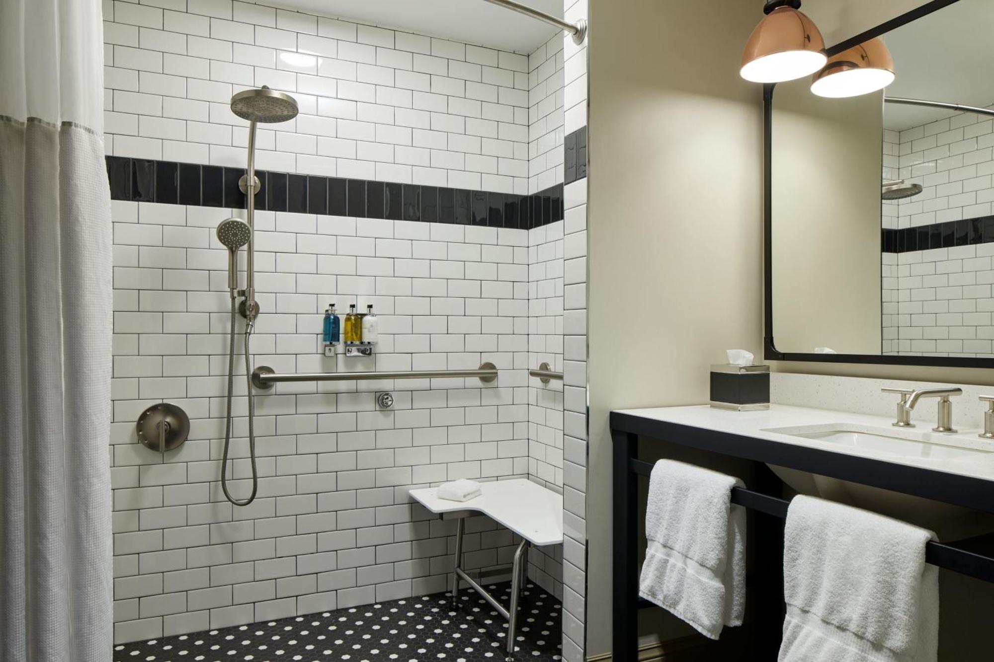 The Sessions Hotel, Bristol, A Tribute Portfolio Hotel Buitenkant foto